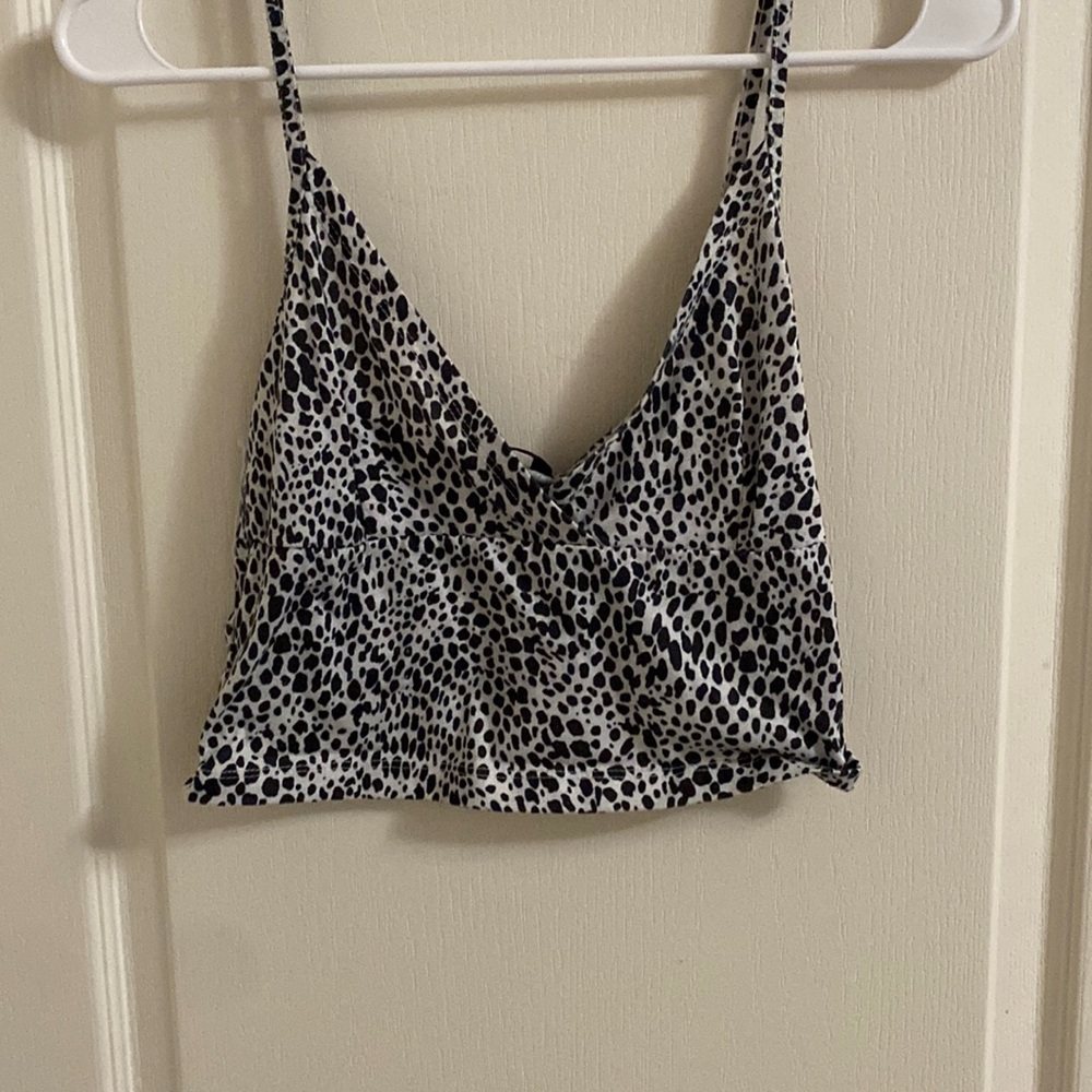 Animal print crop tank